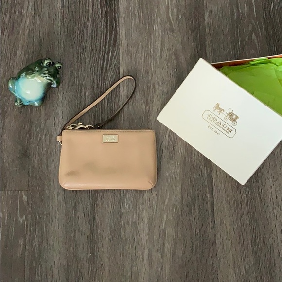 Cream Coach wallet - Picture 1 of 4